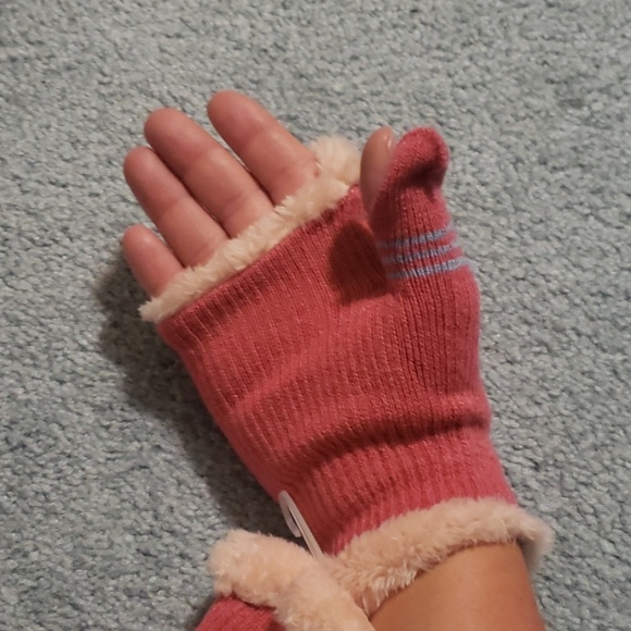 Pink mittens fold back fingerless smart phone - Picture 6 of 7